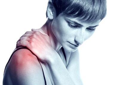 irora ninu isẹpo ejika nitori arthrosis