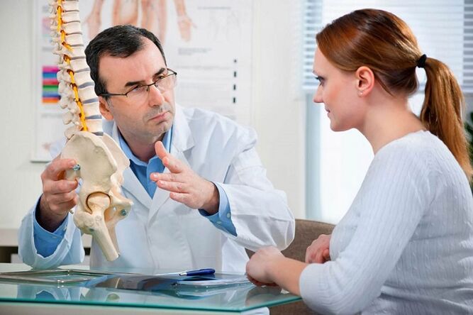 Tọju si amọja kan fun itọju ti osteochondrosis